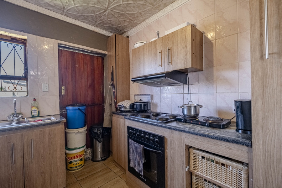 3 Bedroom Property for Sale in Overbaakens Eastern Cape